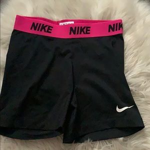 Black Nike Pros